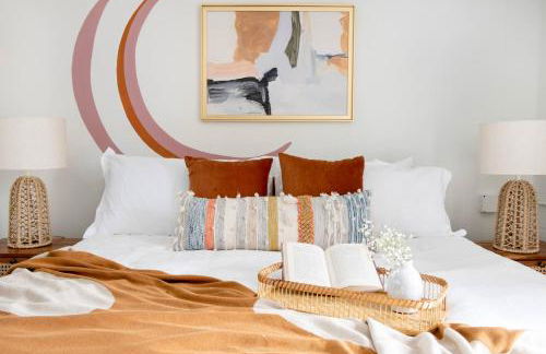 *NEW* The Audrey ~ Downtown | Rooftop Skyline View - Foto 5