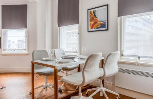 Comfortable modern 1 bedroom Apartment - Photo 4
