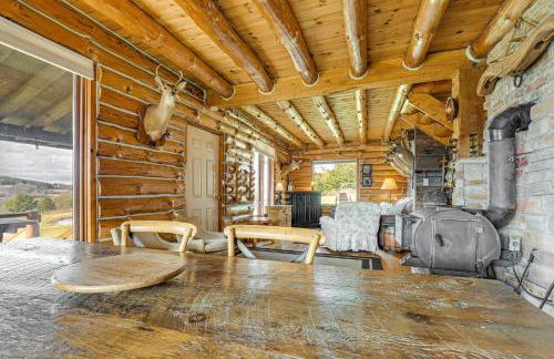 Log Cabin with Pond and Trail Access in Almond! - Foto 13