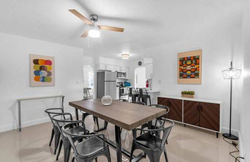 Hidden Gem 4 Bedroom Home with Private Pool & Game Room - Photo 19