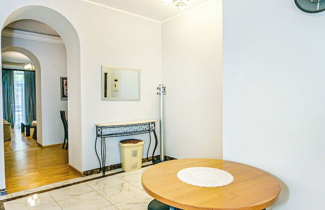 Azneft Garden Apartment - Foto 12