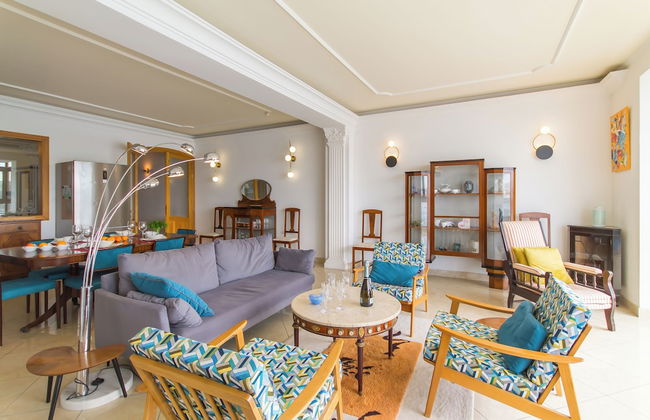 A Magnificent Sunny Seafront Apart Sliema - Photo 11