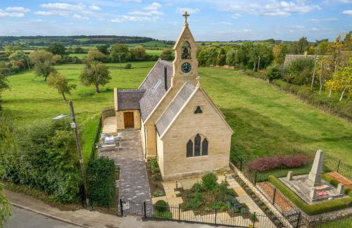The Old Mission Church - Photo 42