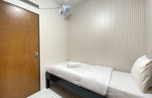 Stylish & Strategic 2BR at Gateway Ahmad Yani Cicadas Apartment near Mall - Photo 4