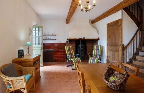 Charming Holiday Home in Tautavel with Balcony - Photo 11