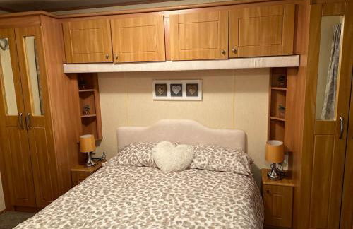 A & C Coastal Hideaway with outside Decking - Foto 13