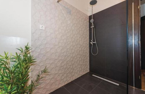 Four-Bedroom Holiday Home In Skradin-Dubavice - Foto 35