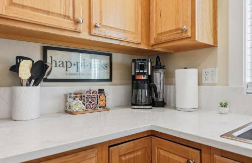 Cozy Boise Getaway walk to Stadium Fireplace Garage - Foto 14