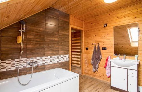 Amazing Home In Miechucino With Wifi - Foto 18