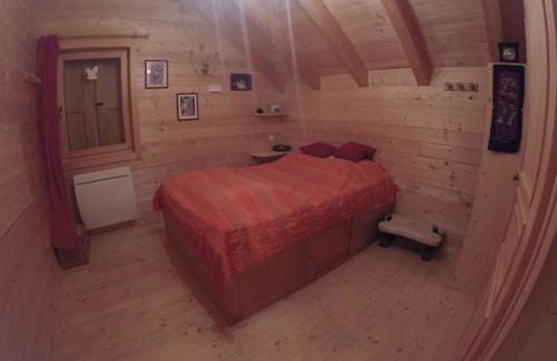 2eme étage de 85m2 d'un chalet - Foto 3