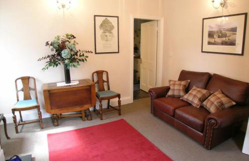 Ted's House - Photo 5