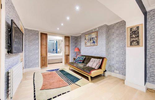 GuestReady - Lower Ground Classic near The Oval - Foto 6