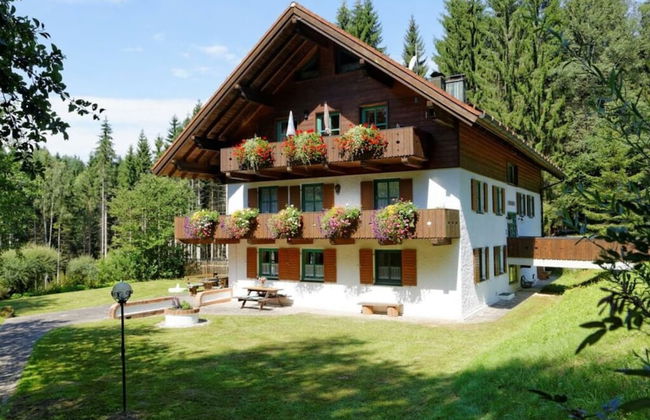 Waldhaus Sonnenberg Apartment 4 - Photo 1