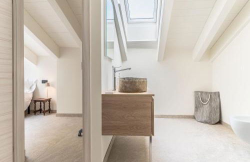 Luxury 2BR w/ River Castle View in Borgo Valsugana - Photo 40