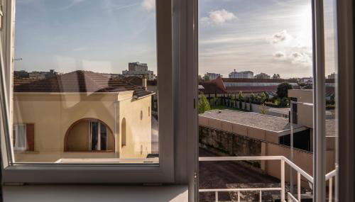 3BR Flat by Casa da Música, Central, Sleeps 6, E - Foto 5