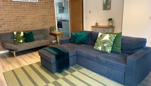 5 - Hedgehog Den, Large dog friendly garden with hottub - Foto 2