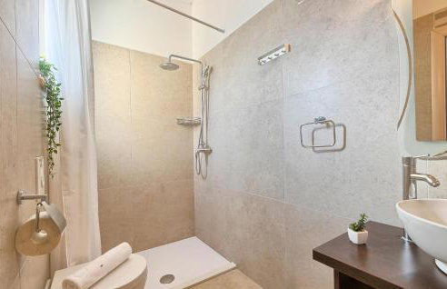 Cozy Home In Naselje Muzini With Sauna - Foto 32