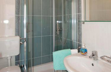 Apartments by the sea Igrane, Makarska - 17292 - Photo 32