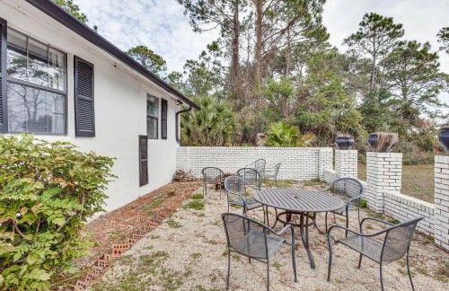 Steps to Beach Carrabelle Family Home with Patio! - Foto 28
