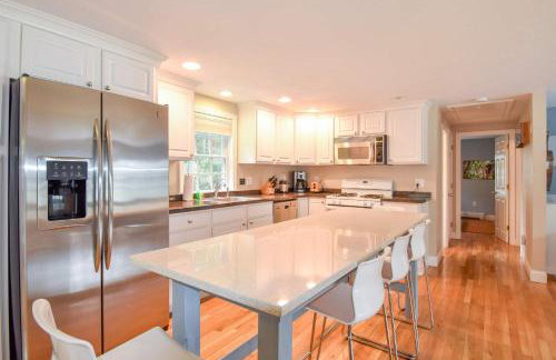 Fully Renovated Walk to Scargo Lake - Foto 12