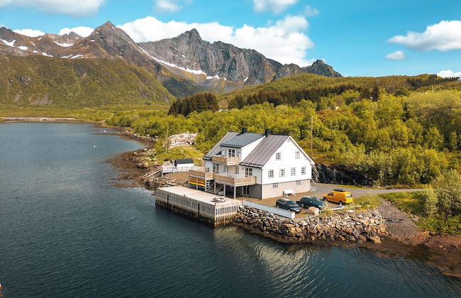 Lofoten Apartments - Photo 1