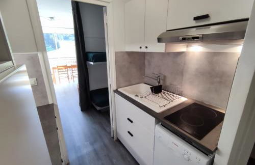 Studio 4 personnes Sud rénové - pied des pistes - Foto 10