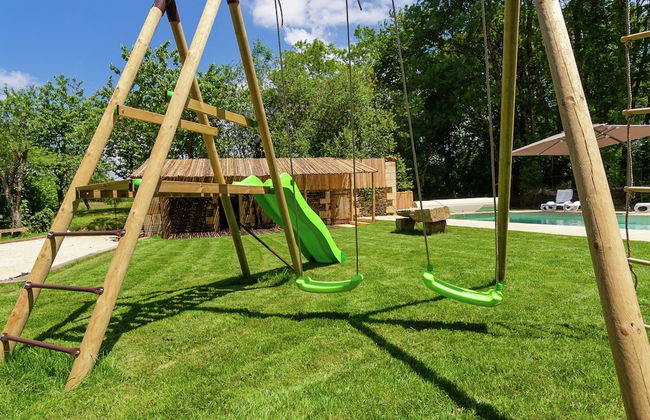 Spacious Farmhouse With Private Heated Pool in a Rustic Garden - Foto 77