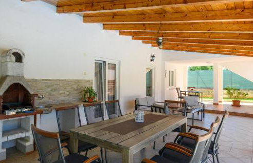 Amazing Home In Frkeci With Wifi - Foto 18