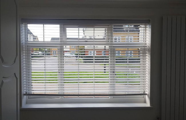 "room in House - Gatwick Triple Room. Fully Furnished. West Sussex." - Foto 7