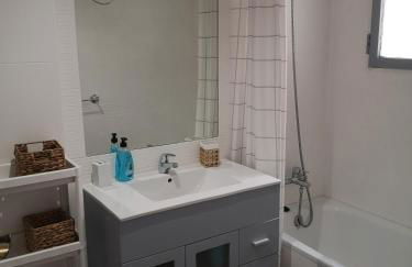 NEW Sunshine Apartment with pool - Foto 8