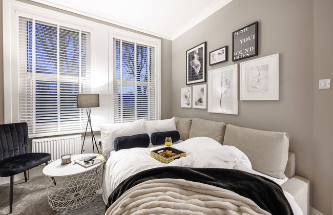 Beautiful 3 Bed House - Habita Property - Photo 26