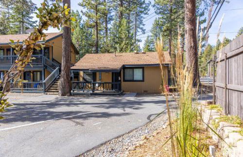 Sandy Cove on the North Shore -Lakeside Cottage with Pier Beach, and HOA Amenities - Foto 11