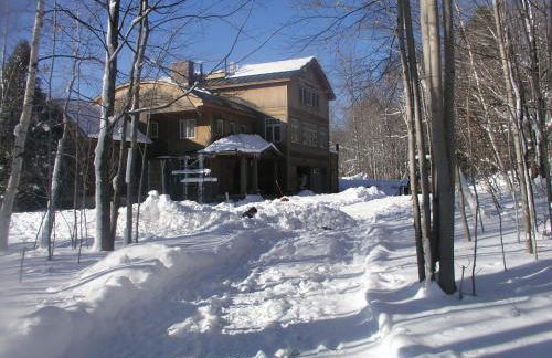 Meadow House Backcountry Residency - Foto 29