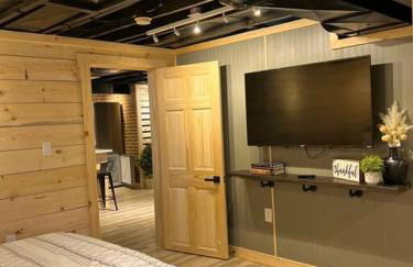 Enchanting and comfy urban cottage with renovated rustic den by Como Park & MN State Fair - Foto 16