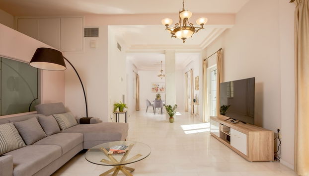 The White Marble Luxury City Apt - Foto 2, Habitación