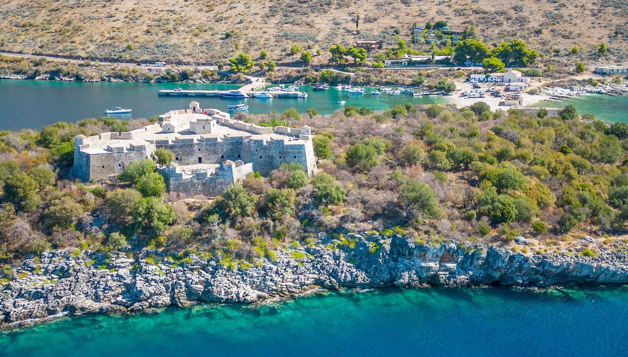 Tour in Sarandë - Photo 2