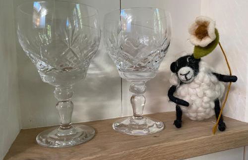 Chez Maurice Luxury Shepherds Hut with Bath and Hot Tub - Foto 9