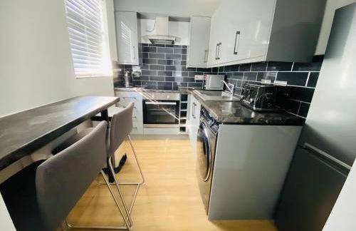 HAYDEN - KENILWORTH STUDIO FLAT 30 m2 - PRIVATE PARKING - Foto 8