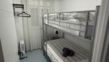 Attic Castillo - Foto 2