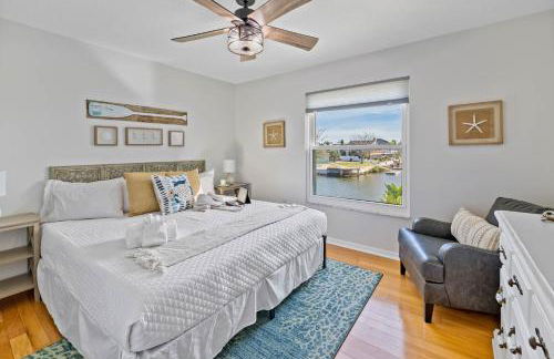 5 Bed3bath waterfront pool home with full gym, office, and heated pool! - Foto 28