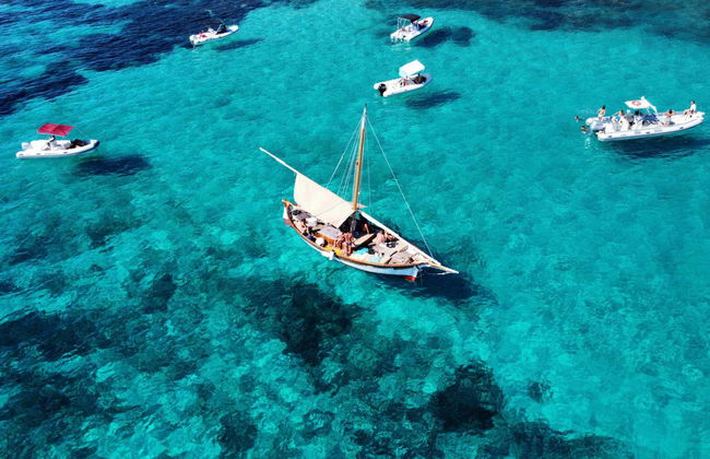 Giro in veliero nell'area marina della Tavolara - Photo 3