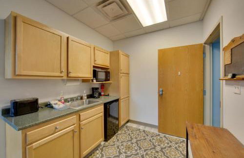 20 Mi to Dtwn Pittsburgh Pet-Friendly Apartment - Foto 9