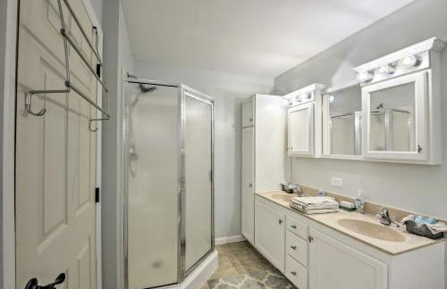 Idyllic Washington Retreat with Fire Pit and Yard - Foto 18