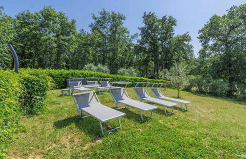 3 Bedroom Awesome Home In Umag - Foto 13