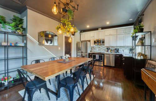 Homelike Three-Bedroom Apartment with Private Theater Near Capitol - Foto 23