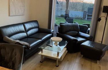 Wood&Stone - Modernes Haus in Seenähe am Tankumsee mit Terrasse, Outdoorküche, Kamin, Homeoffice Bereich & voll ausgestatteter Küche im Naherholungsgebiet - Foto 16