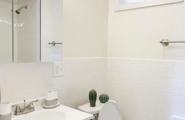 Best Location At Harvard University! 4 Bedroom Apartment! Two Units Available! - Foto 8