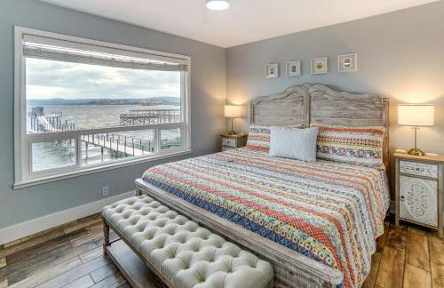 Waterfront Clear Lake Home with Game Room and Deck! - Foto 27