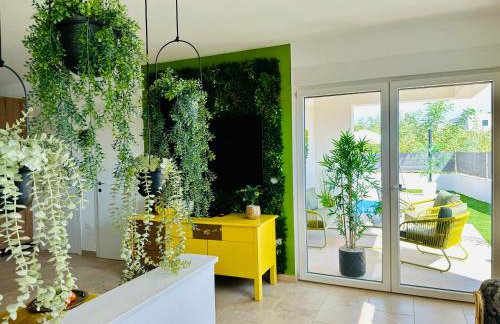 New exclusive apartment Green Horizon with garden, hot tub and private pool near the sea - Foto 13