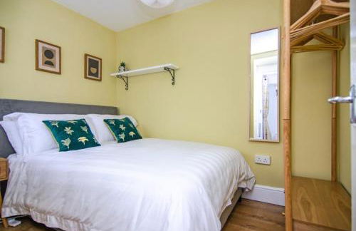 Cosy Lichfield Apartment - Foto 9